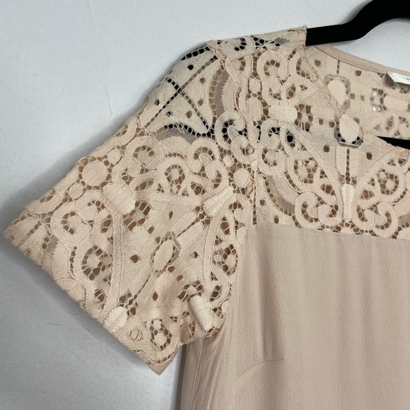 SIMONS blush pink lace neckline dress - Picture 3 of 8